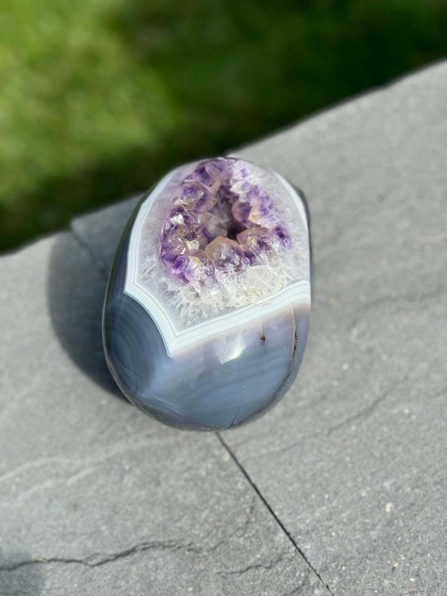 XL Druzy Banded Agate & Amethyst Hi-Def Geode Skull Carving (6")