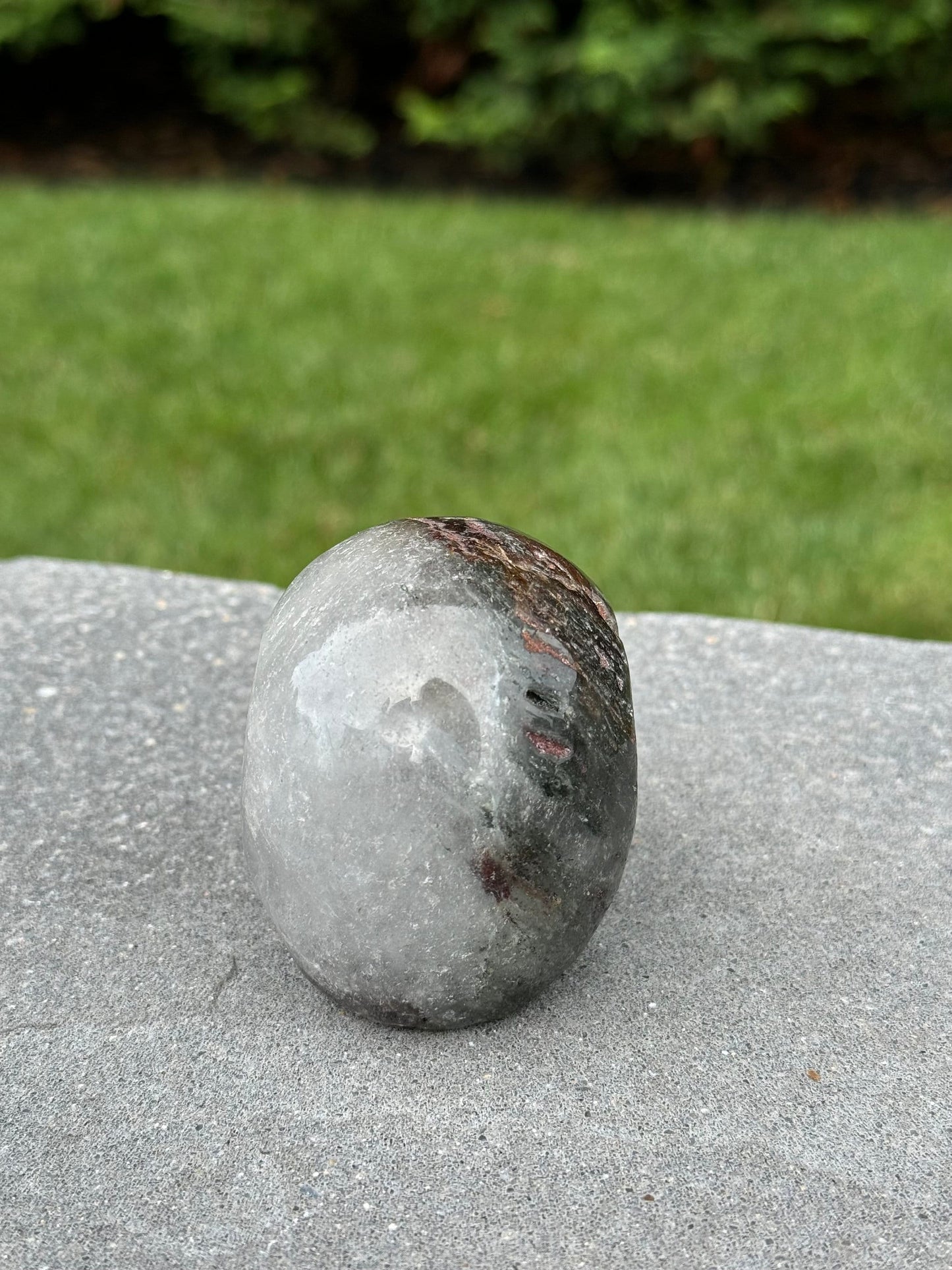 Garden Quartz Skull Carving