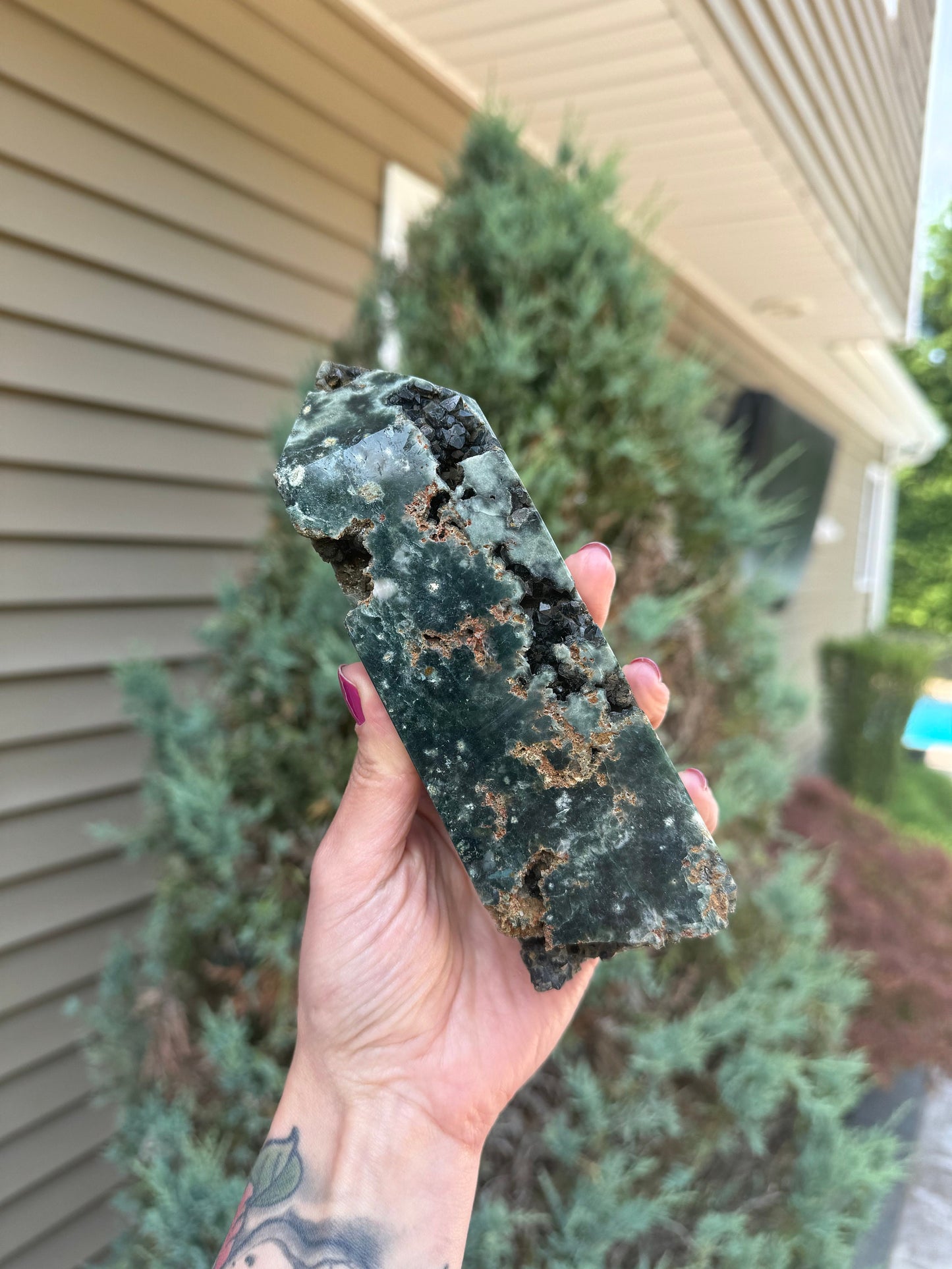 Black Druzy Ocean Jasper Tower