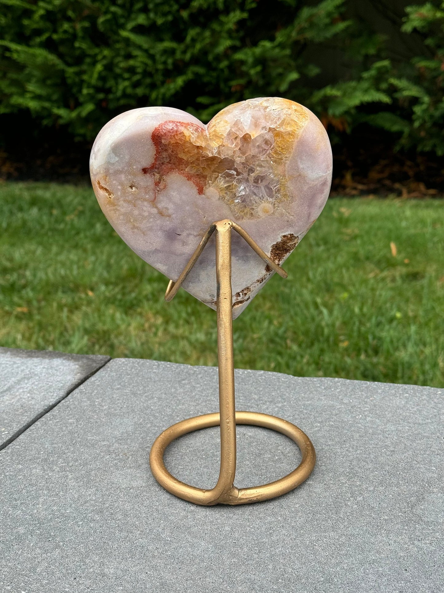 Druzy Pink Amethyst Heart (stand included)
