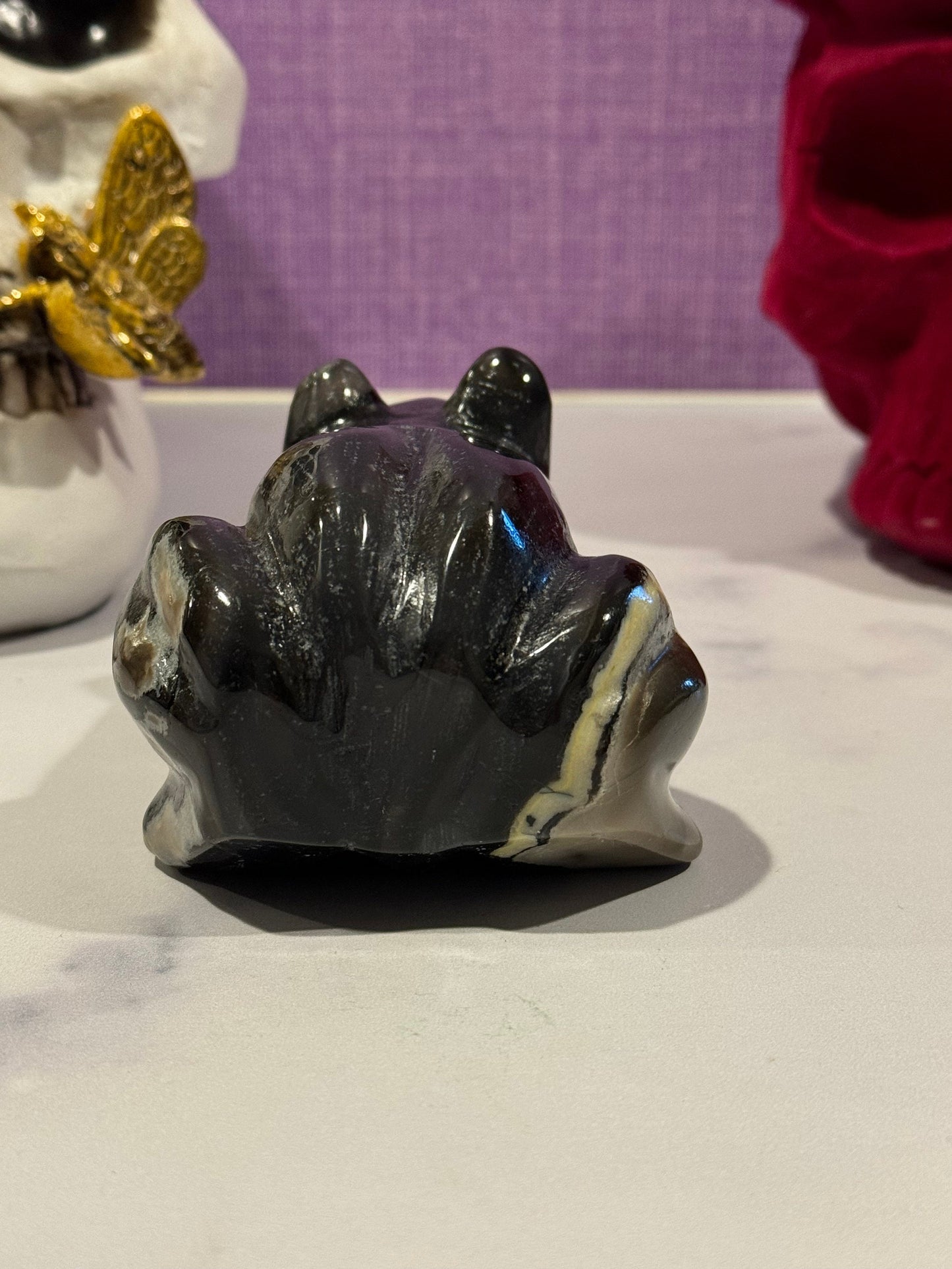 Volcano Agate Frog Carving