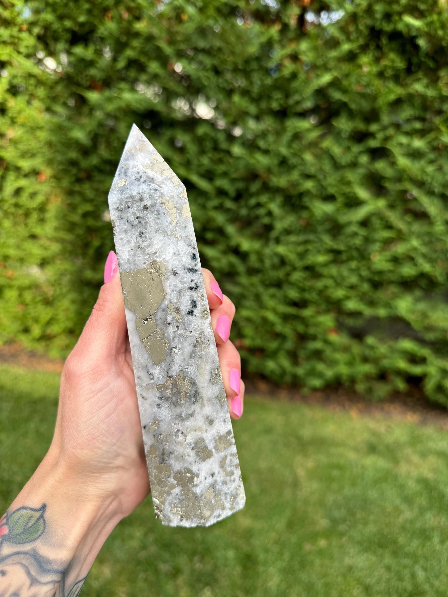 XL Quartz & Pyrite Tower (8")