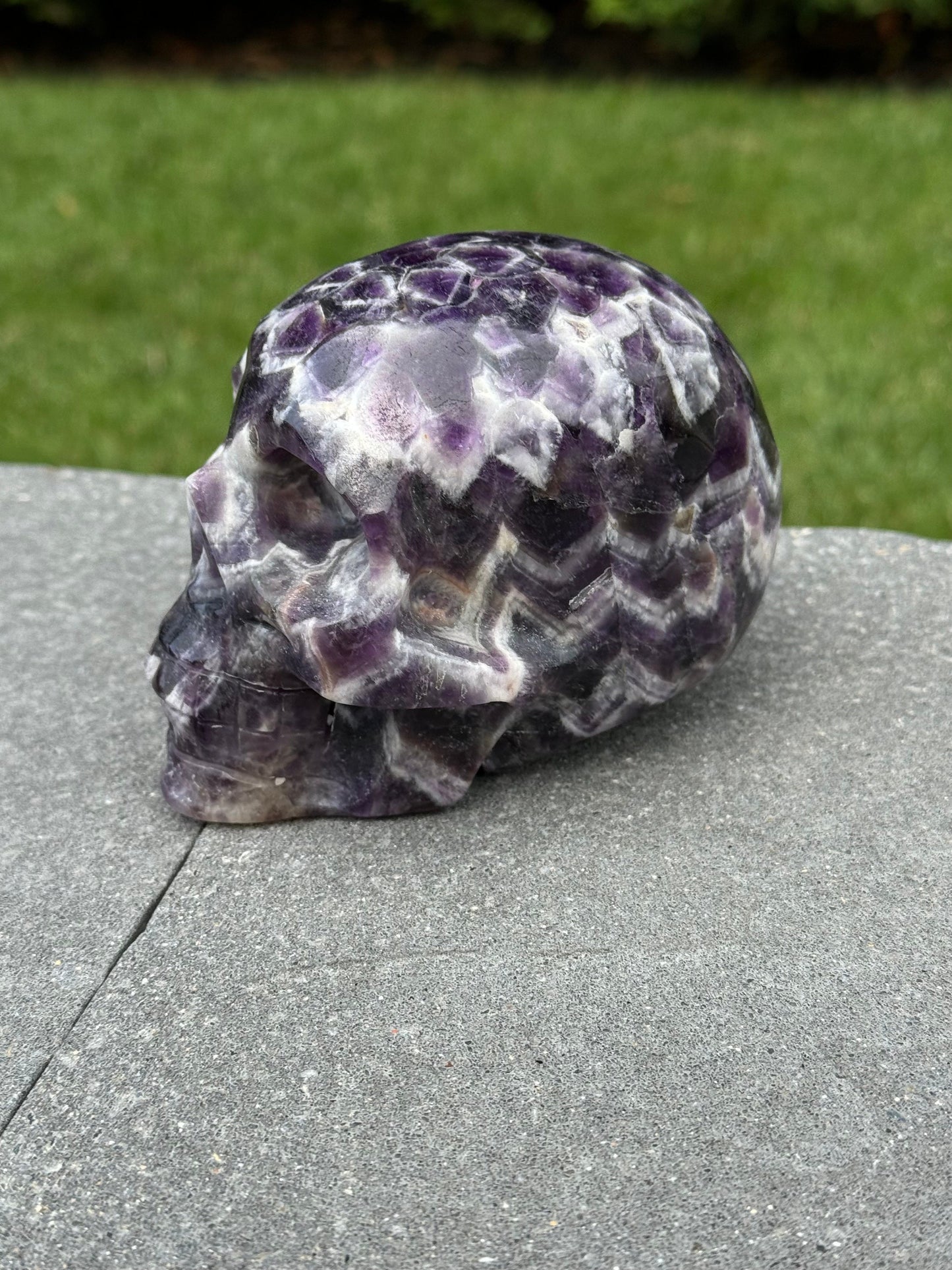 Chevron Amethyst Skull Carving (4.5")