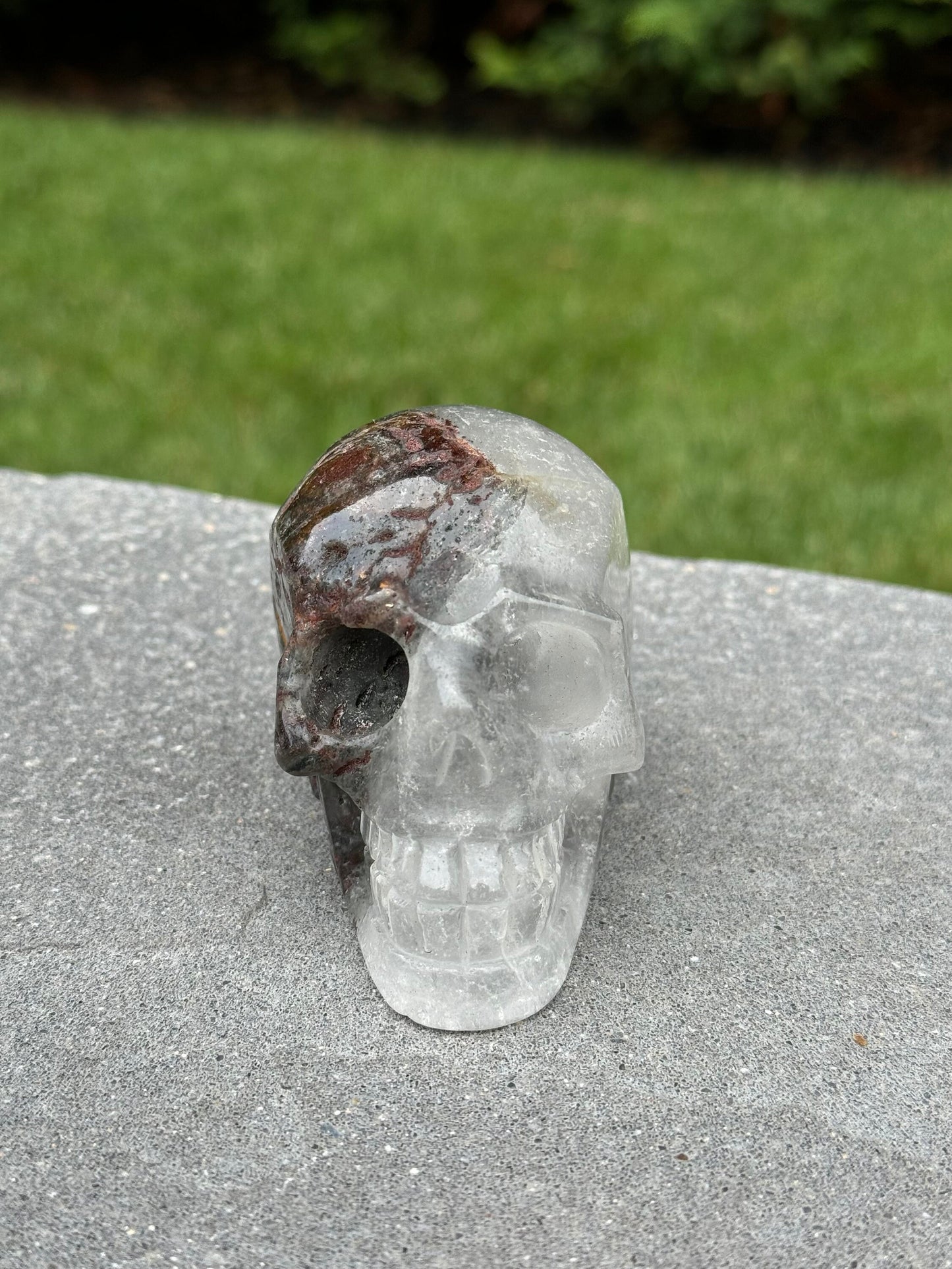 Garden Quartz Skull Carving