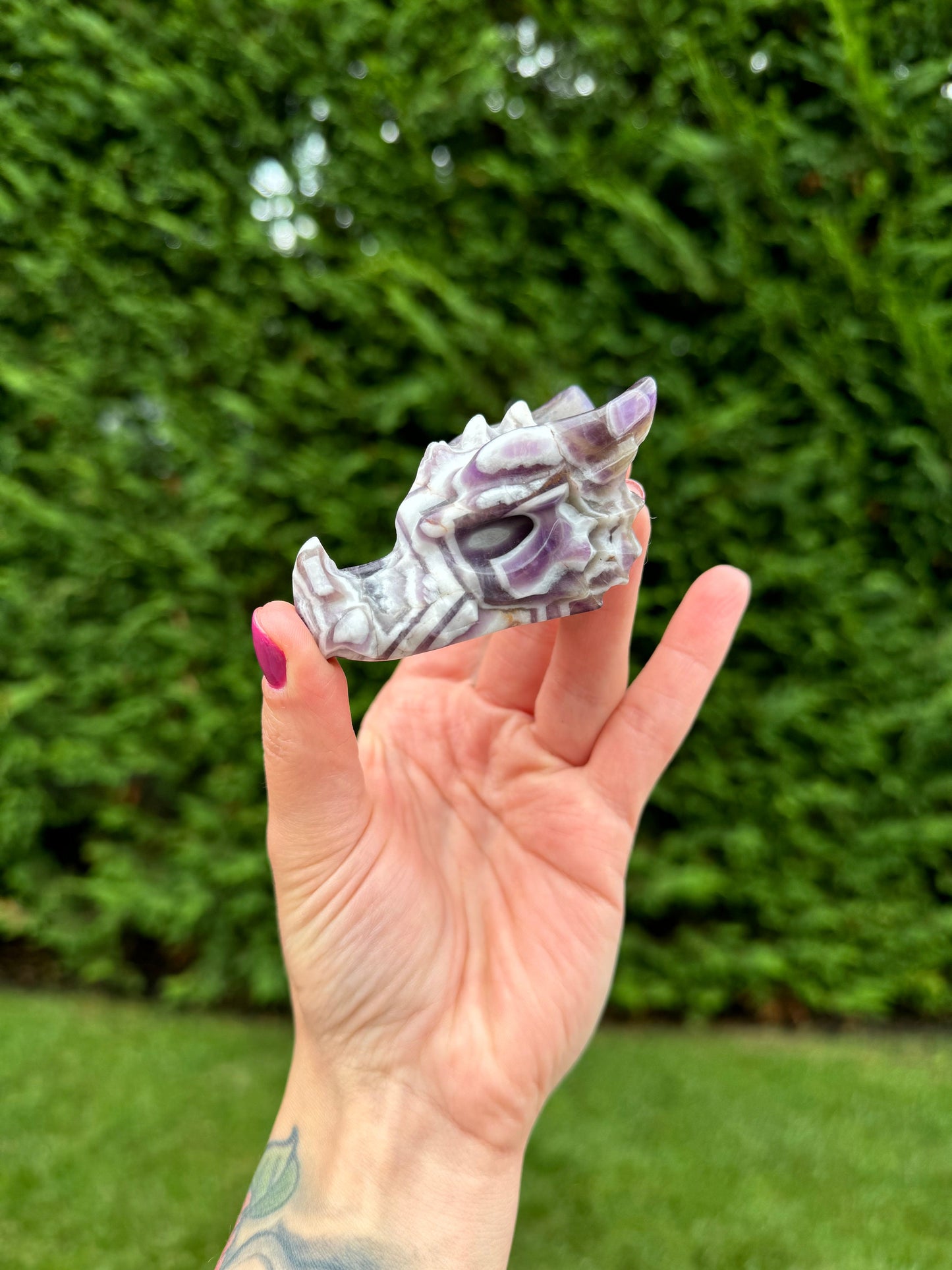 Chevron Amethyst Dragon Head Carving