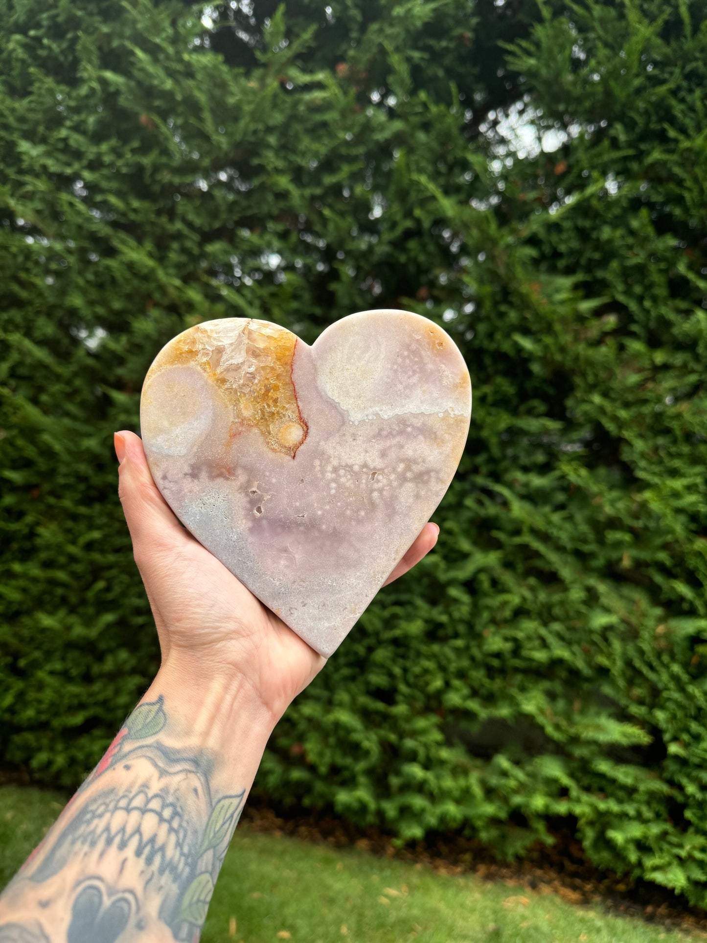 Druzy Pink Amethyst Heart (stand included)