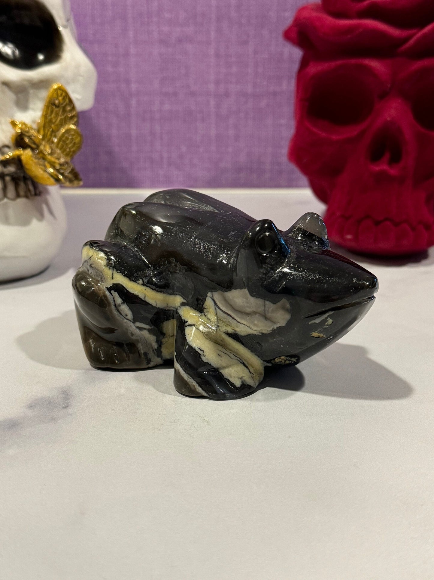 Volcano Agate Frog Carving