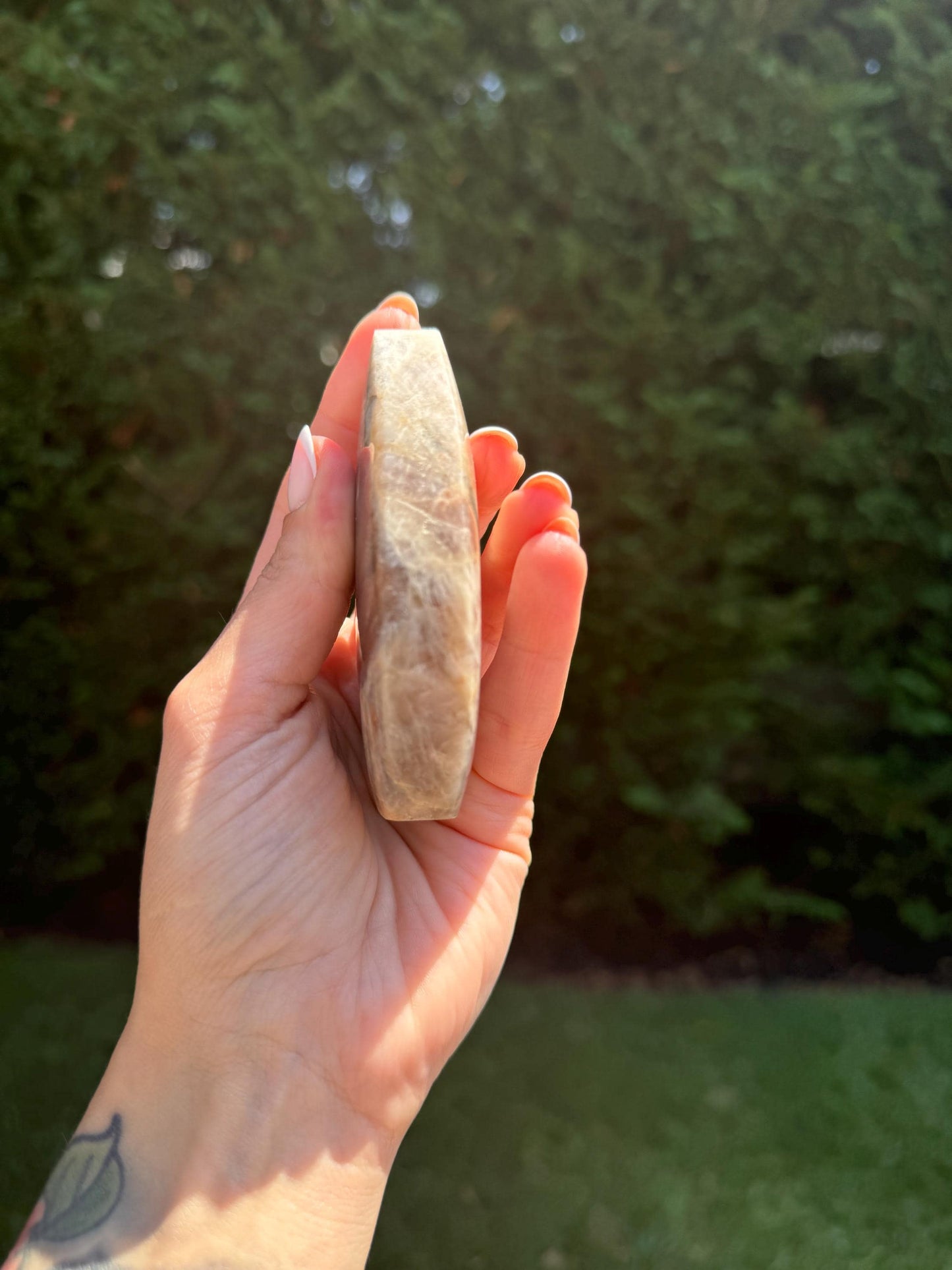 Flashy Peach Moonstone Flame