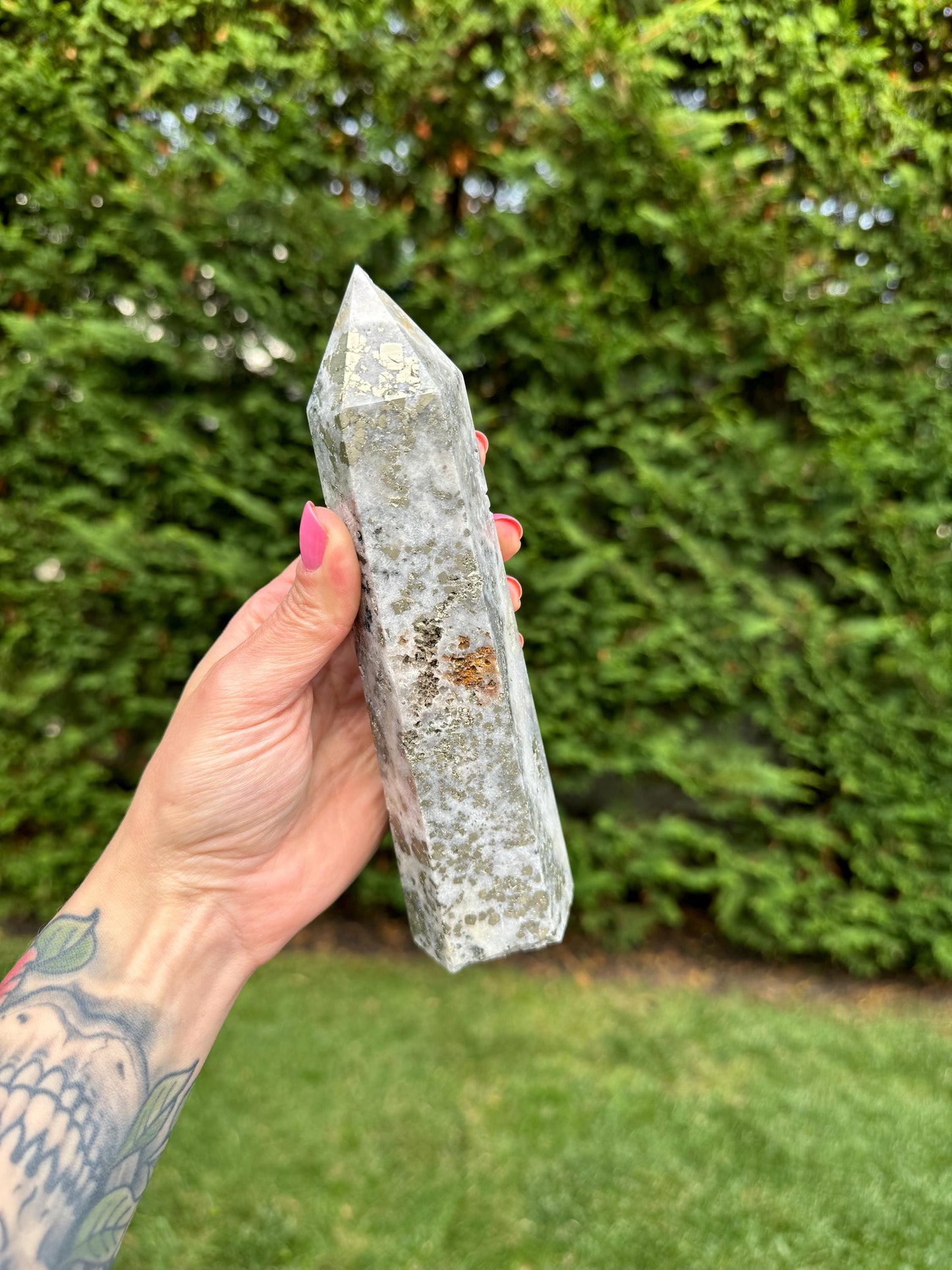 XL Quartz & Pyrite Tower (8")