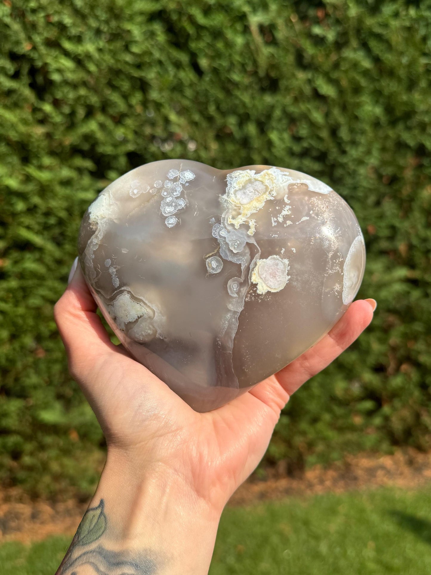 Black Flower Agate Heart Carving
