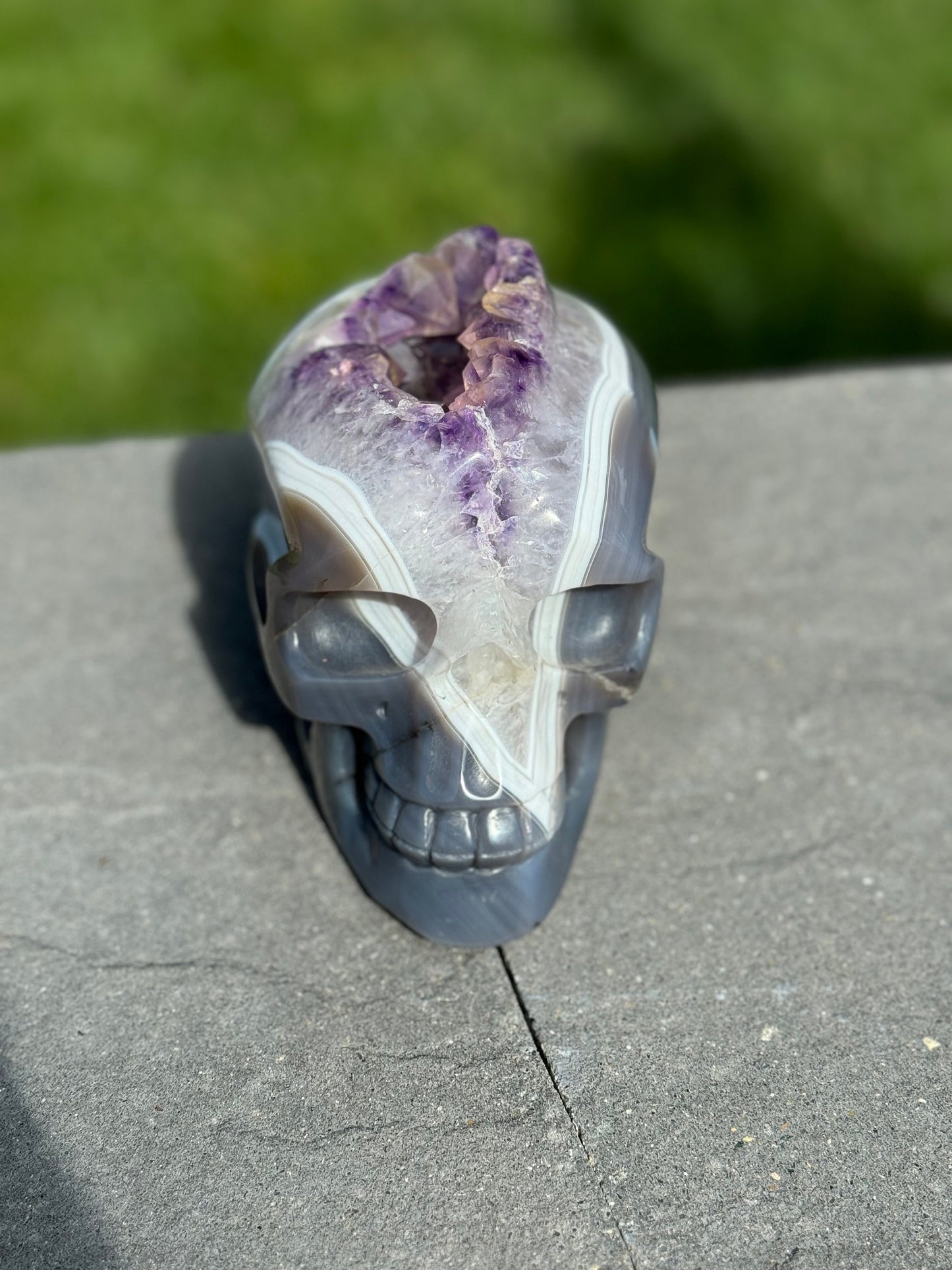 XL Druzy Banded Agate & Amethyst Hi-Def Geode Skull Carving (6")