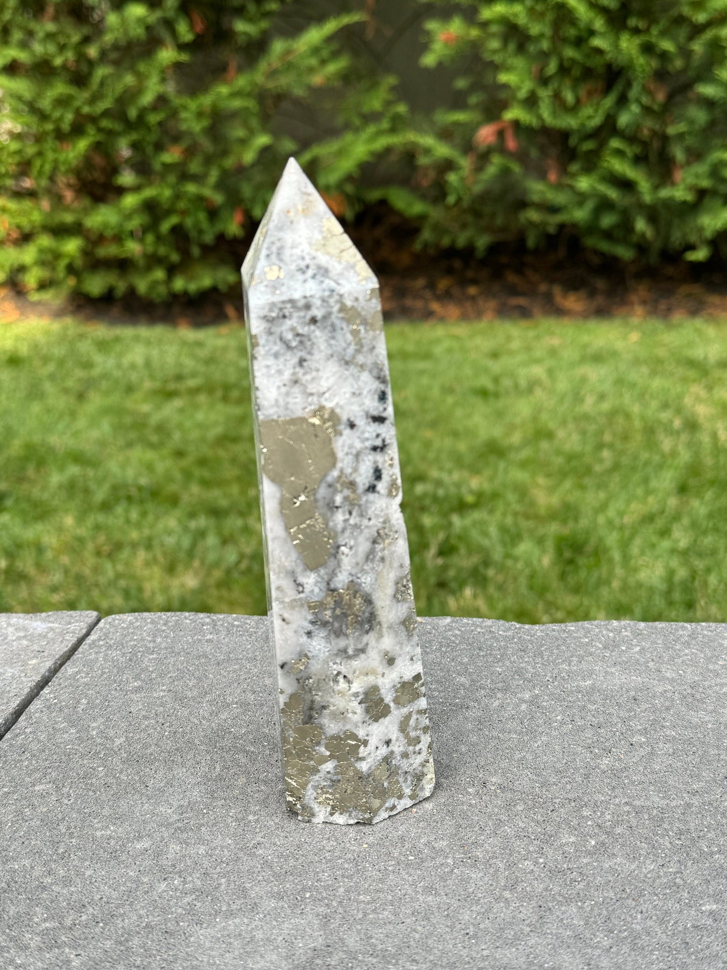 XL Quartz & Pyrite Tower (8")