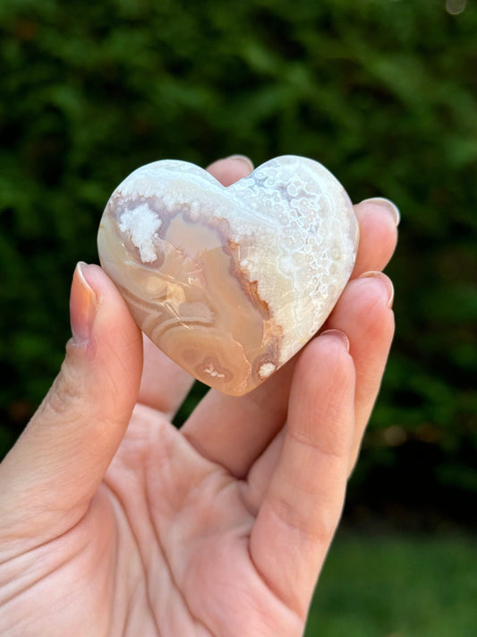 Flower Agate Heart Carving