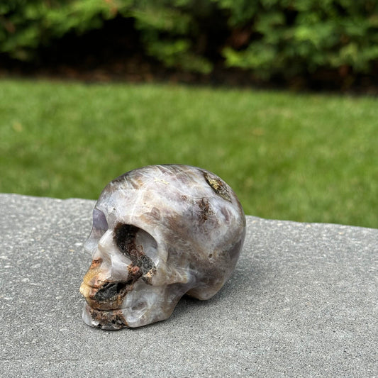 Chevron Amethyst Skull Carving (3")