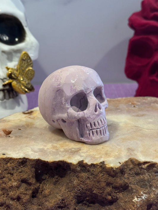 Phosphosiderite Skull Carving