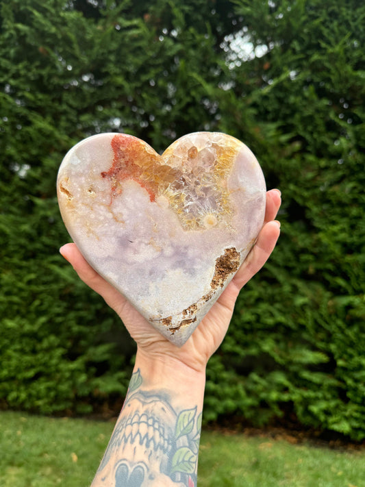 Druzy Pink Amethyst Heart (stand included)