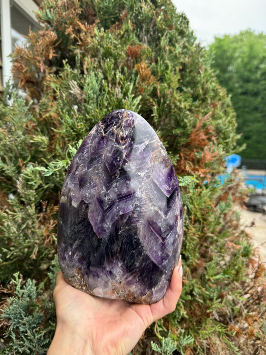 XL Chevron Amethyst Freeform (7lbs.)